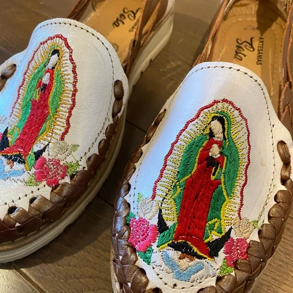 Handmade Leather Virgin Mary Sandals, Guadalupe Leather Shoes Made in Mexico - Picture 3 of 6